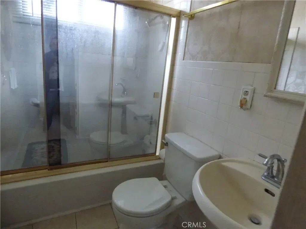 10902 Poindexter, Garden Grove, California, United States. - Photo 10