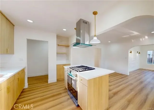 4380 W 28th Street, Los Angeles, CA 90018, Los Angeles, California, United States. - Photo 16