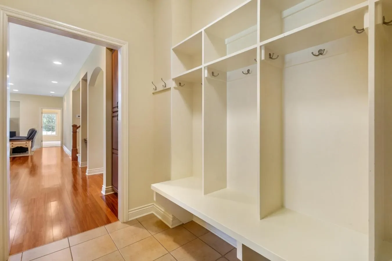 3700 Oakharbor Street, Kalamazoo, Michigan, United States. - Photo 17