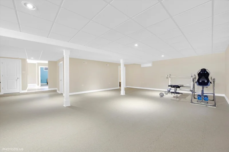 13520 W Delaney Road, New Lenox, Illinois, United States. - Photo 23