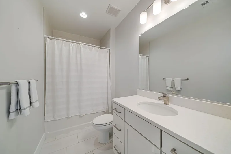 2000 Clarendon Boulevard Unit# 307, Arlington, VA 22201, Arlington, Virginia, United States. - Photo 2