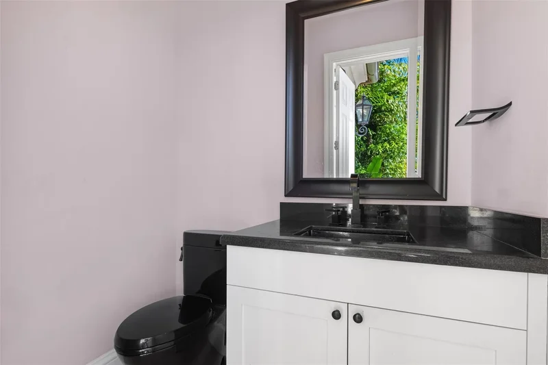 2716 Aqua Vista Blvd, Fort Lauderdale, Florida, United States. - Photo 56