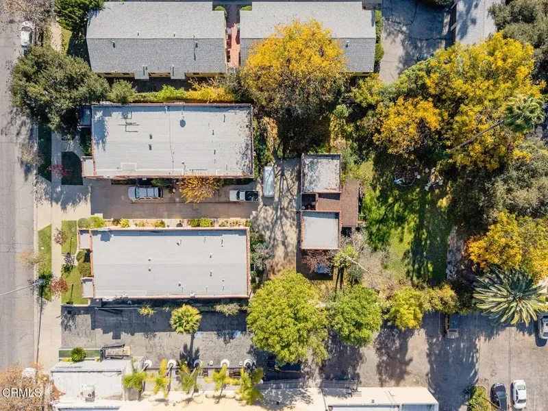 1157 Lake Avenue, Altadena, California, United States. - Photo 5