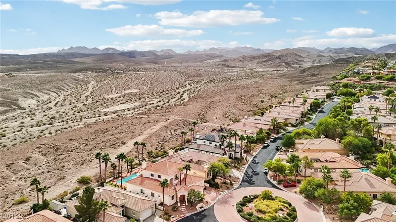 27 Avenida Fiori, Henderson, Nevada, United States. - Photo 77