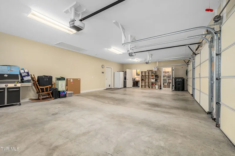 1128 Keeview Drive, Gray, TN 37615, Johnson City, Tennessee, United States. - Photo 52