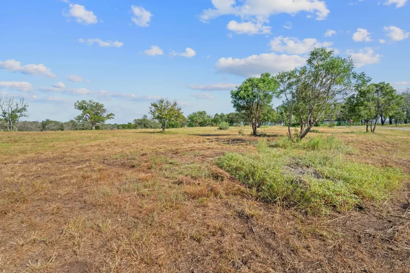 200 Contrails Way, Spicewood, Texas, United States. - Photo 15