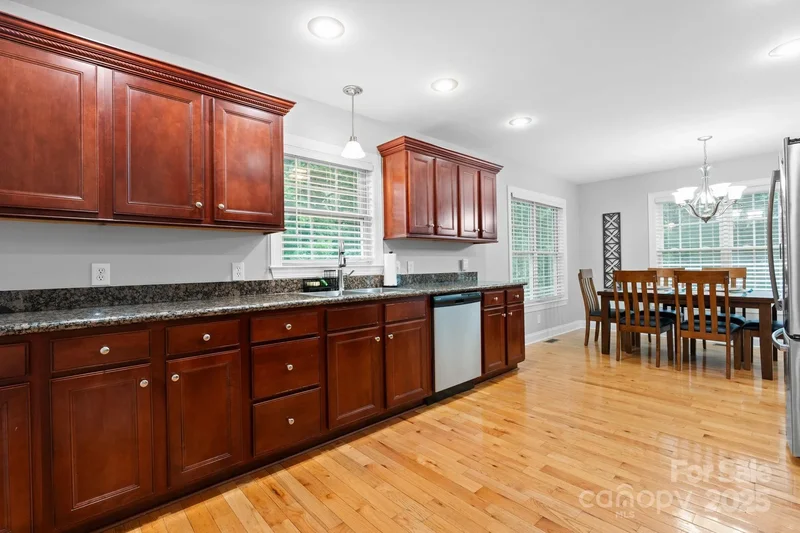 1158 Waterford Drive, Hickory, NC 28602, Hickory, North Carolina, United States. - Photo 31