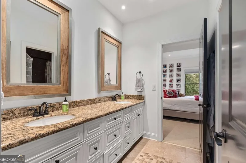 590 Windsor Parkway, Atlanta, GA 30342, Atlanta, Georgia, United States. - Photo 60