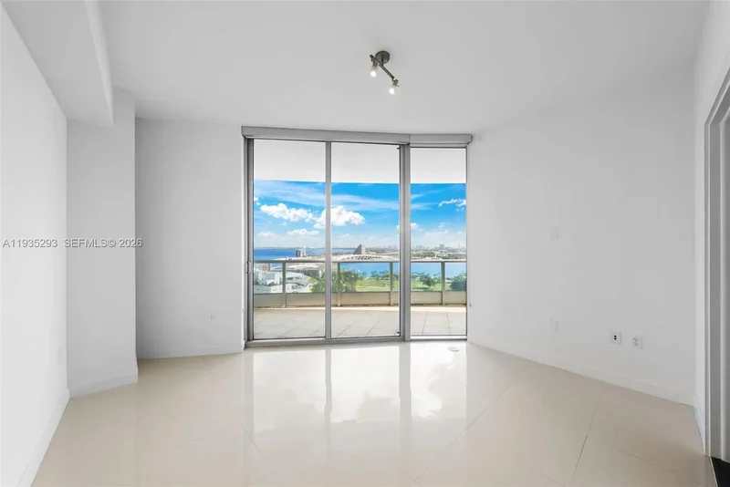 900 Biscayne Blvd 2106, Miami, Florida, United States. - Photo 16
