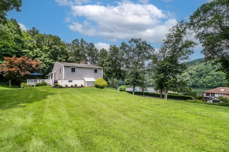 21 Lillinonah Drive, Brookfield, CT 06804, Brookfield, Connecticut, United States. - Photo 36