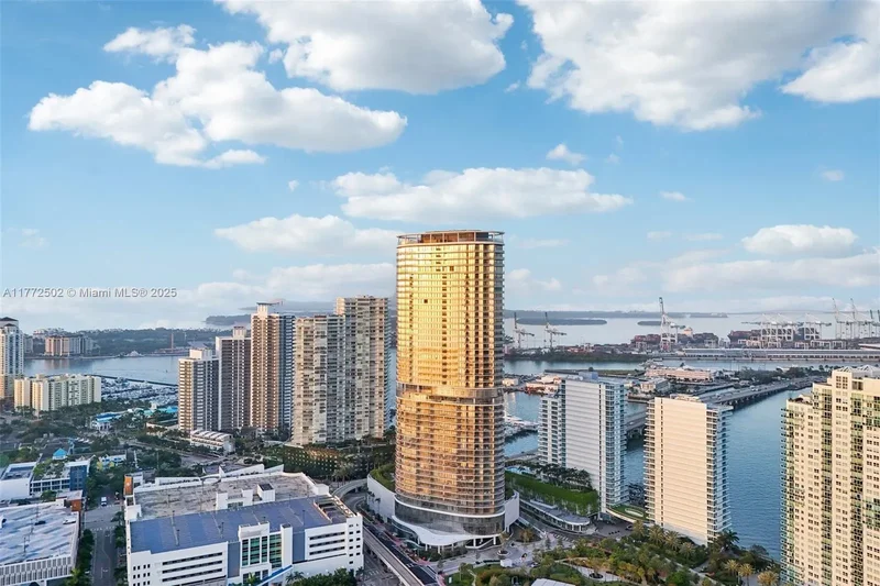 500 Alton Rd 4201.05, Miami Beach, Florida, United States. - Photo 52