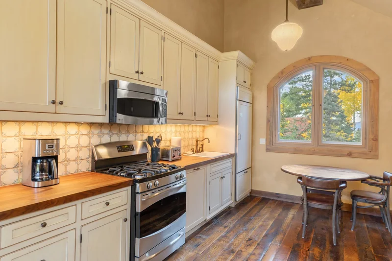 274 Benchmark Drive , Mountain Village, CO 81435, Mountain Village, Colorado, United States. - Photo 43