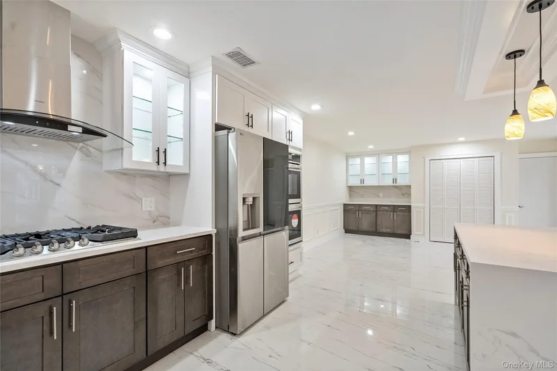 2 Heiko Court, Northport, New York, United States. - Photo 15