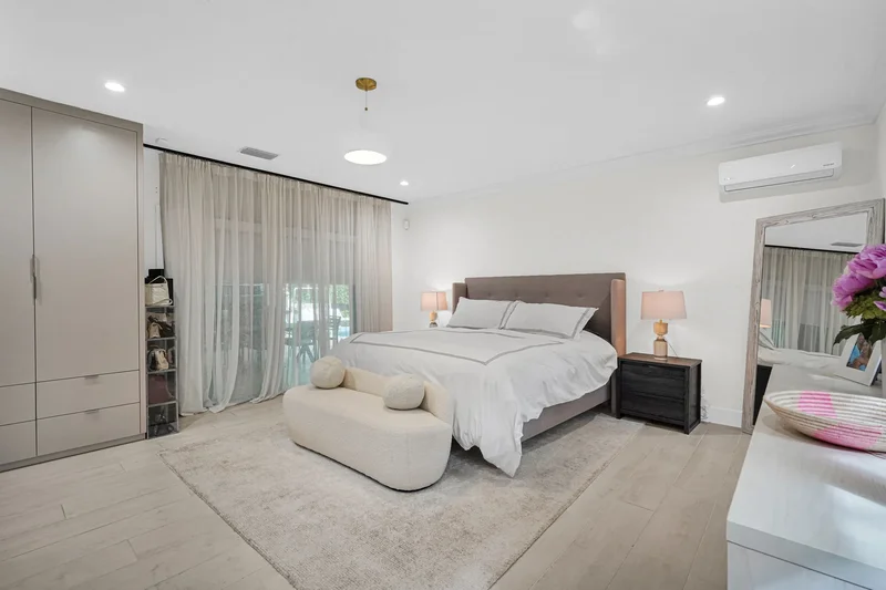 145 Bal Bay Dr , Bal Harbour, FL 33154, Bal Harbour, Florida, United States. - Photo 12