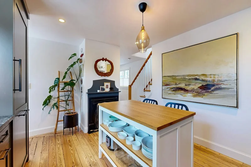 129 Cedar Avenue , East Providence, RI 02915, East Providence, Rhode Island, United States. - Photo 17