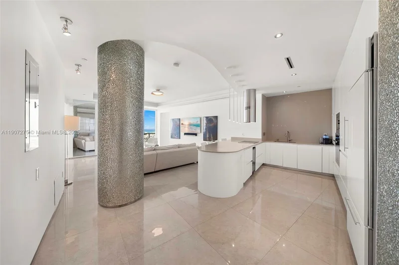 450 Alton Rd PH 4104, Miami Beach, Florida, United States. - Photo 12