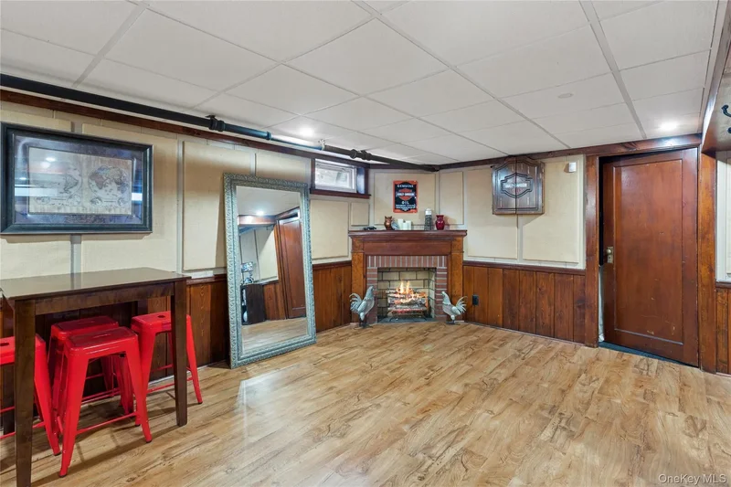 15 N Oceanside Road, Rockville Centre, New York, United States. - Photo 31