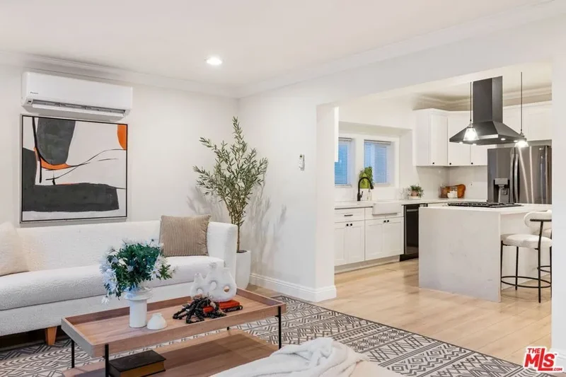 1788 W 24th Street, Los Angeles, California, United States. - Photo 6