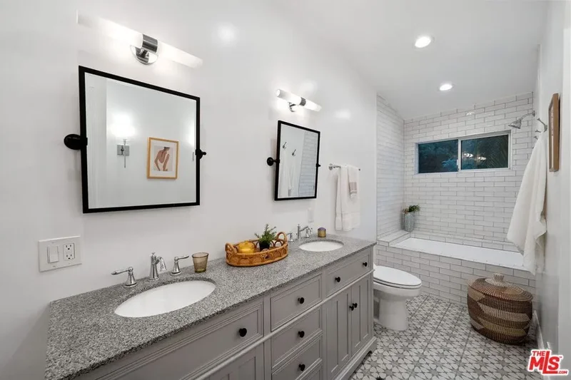 2180 Laurel Canyon Boulevard, Los Angeles, California, United States. - Photo 11