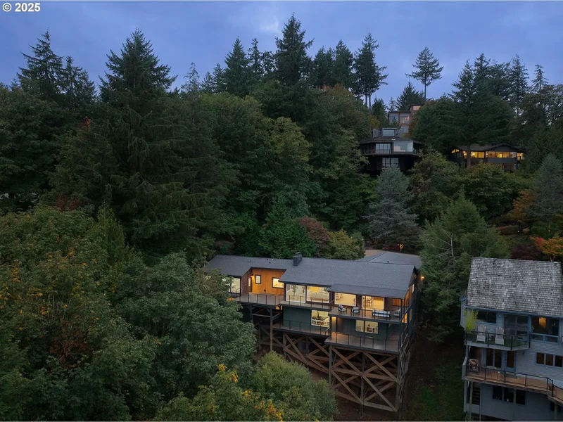 3400 SW SHERWOOD PL, Portland, OR, 97239, USA, Portland, Oregon, United States. - Photo 23