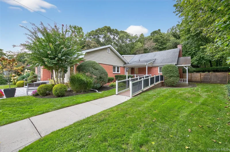634 Park Avenue, Huntington, NY 11743, Halesite, New York, United States. - Photo 23