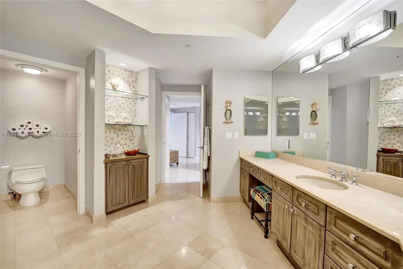 6051 N Ocean Dr 404, Hollywood, Florida, United States. - Photo 20
