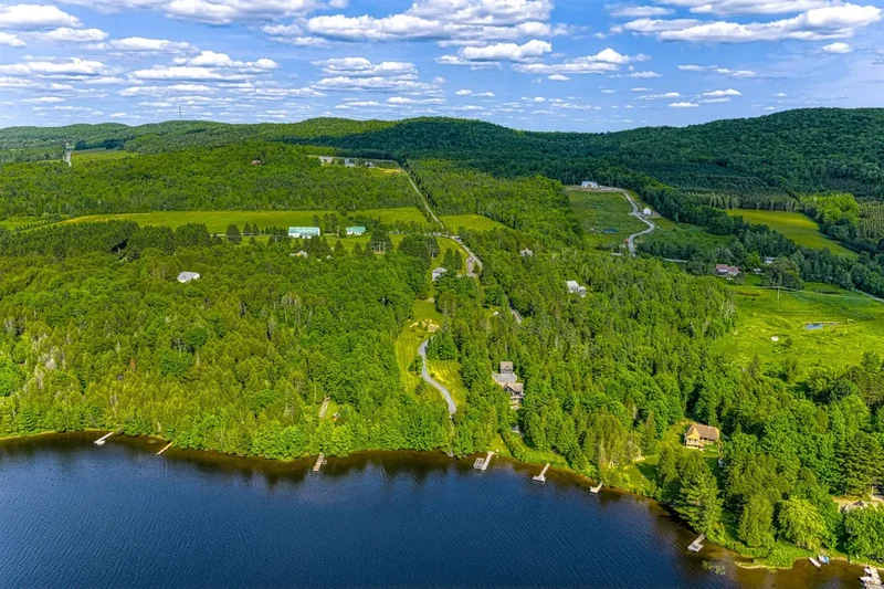 1836 Ch. de Fitch Bay, Magog, Quebec, Canada. - Photo 5