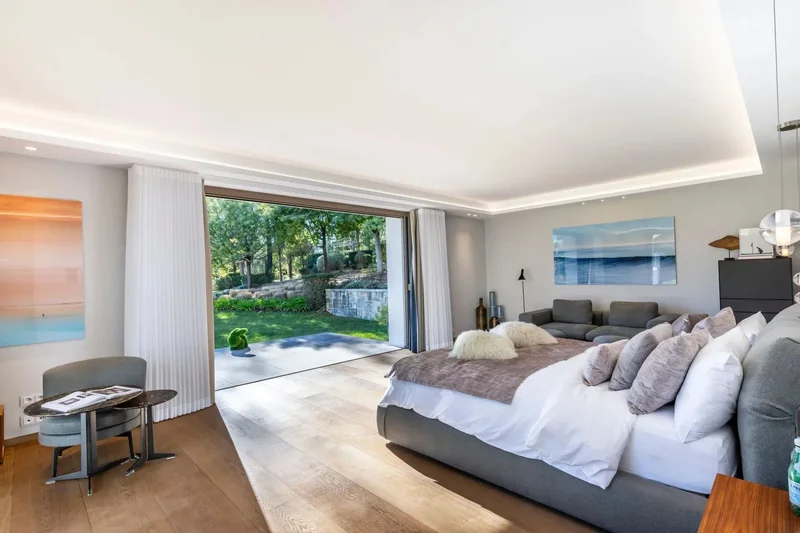 Mougins, Provence-Alpes-Côte d'Azur, France. - Photo 22