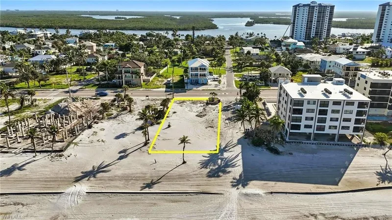4360, Fort Myers Beach, Florida, United States. - Photo 3