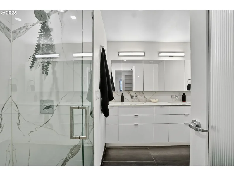 420 NW 11TH AVE #1009, Portland, OR 97209, Portland, Oregon, United States. - Photo 14