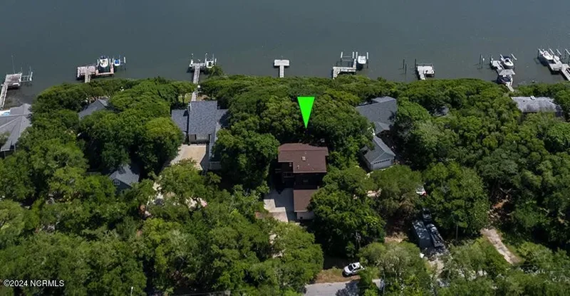 Single Family Residence in Atlantic Beach