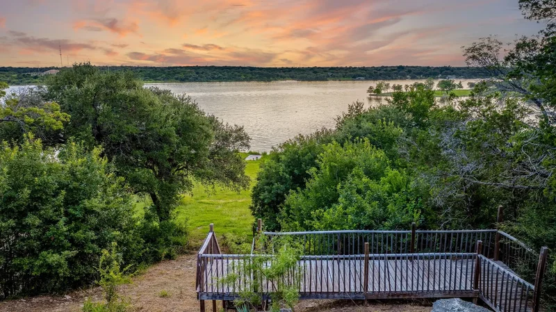 2023 Cordova Circle, Granbury, TX 76049, Granbury, Texas, United States. - Photo 7