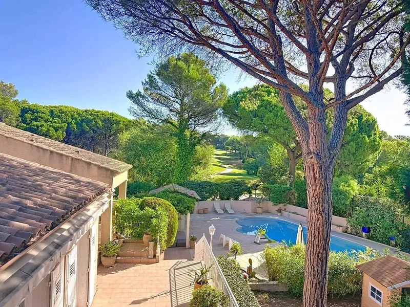 Saint-Raphaël, Provence-Alpes-Côte d'Azur, France. - Photo 41