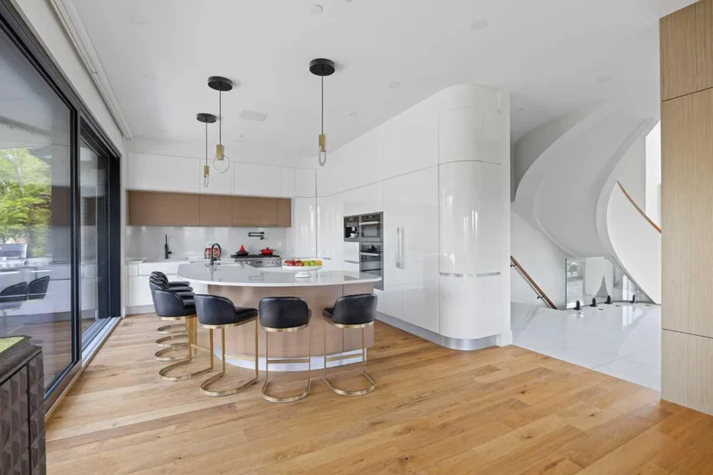 1111 16A STREET NW, CALGARY, AB T2N 2C9, Calgary, Alberta, Canada. - Photo 2