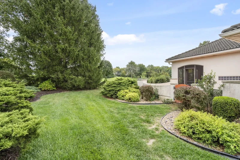 5364 S Castlebay Drive, Springfield, MO 65809, Springfield, Missouri, United States. - Photo 58