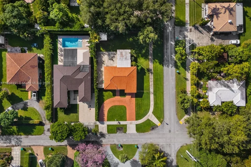 6040 SW 29th St, Miami, Florida, United States. - Photo 12