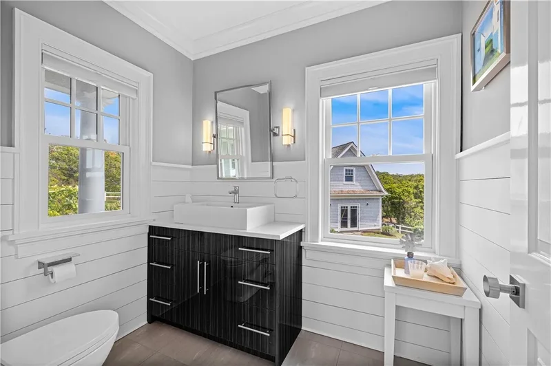 1210 Graces Cove Road, New Shoreham, Rhode Island, United States. - Photo 2