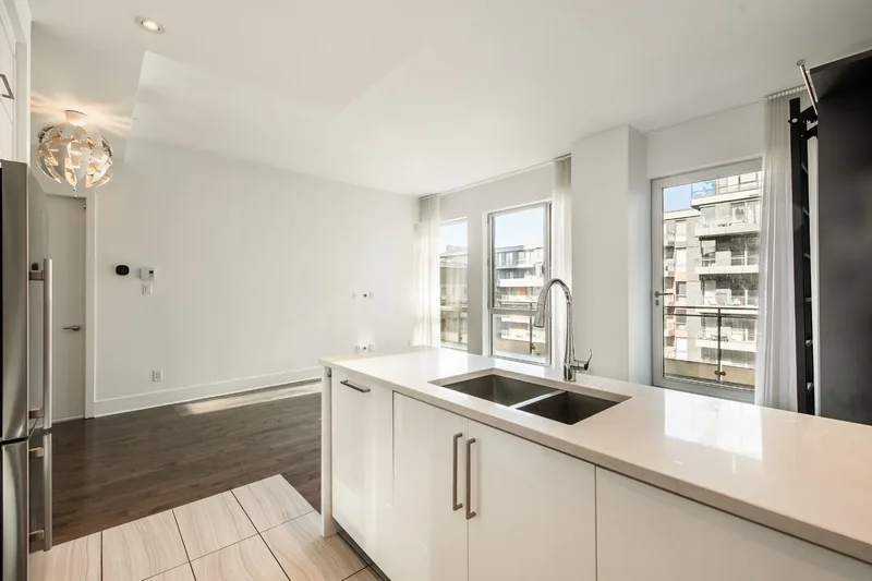 901 Rue de la Commune E. 704, Montréal, Quebec, Canada. - Photo 17