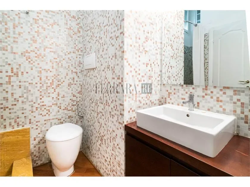 Gallery photo 4