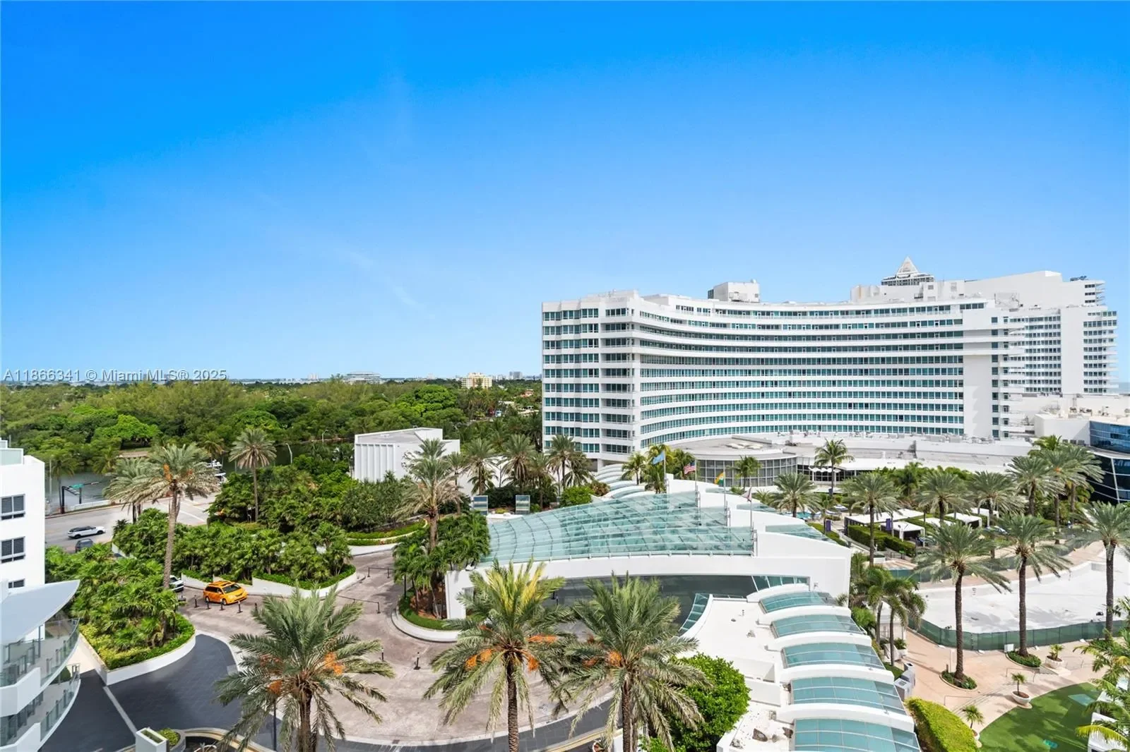 4391 Collins Ave 803, Miami Beach, Florida, United States. - Photo 2
