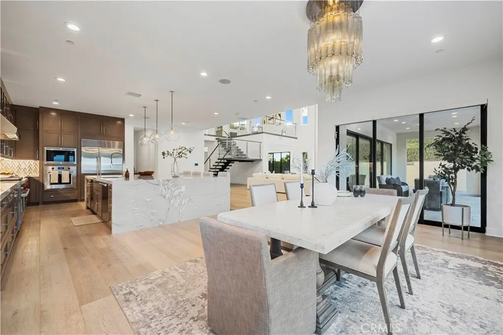 11029 Lurline Avenue, Chatsworth, CA, 91311, USA, Los Angeles, California, United States. - Photo 3