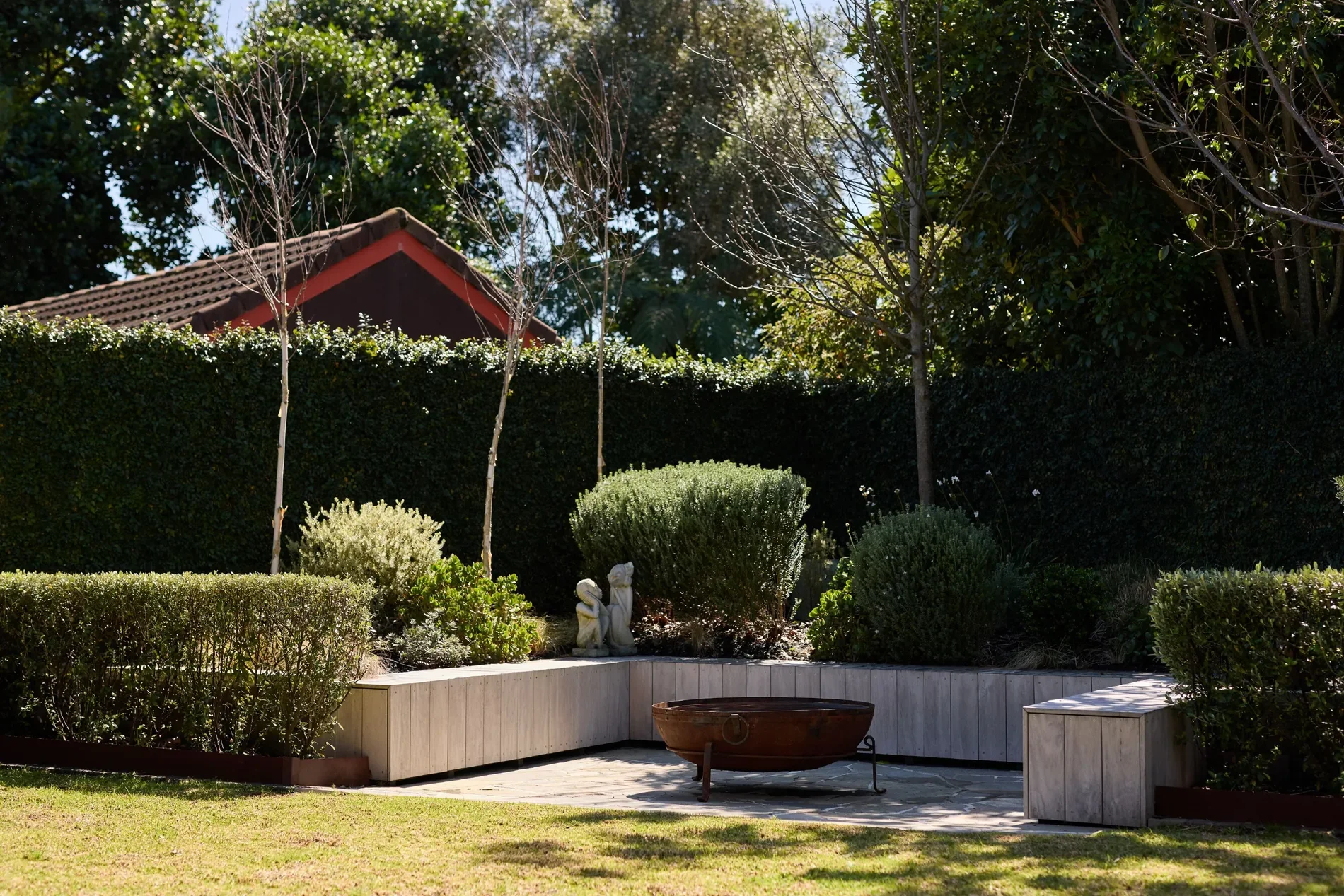 Exterior photo 4