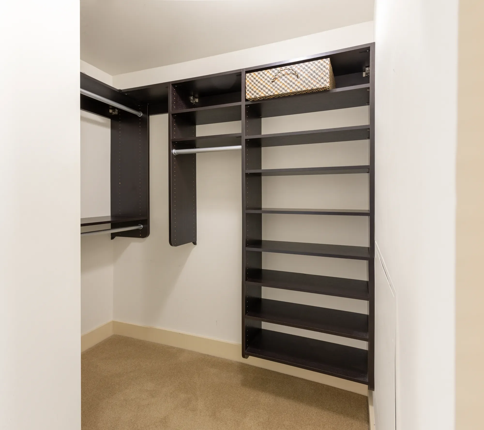 737 Olive Wy Unit #2703 , Seattle, WA 98101, Seattle, Washington, United States. - Photo 12