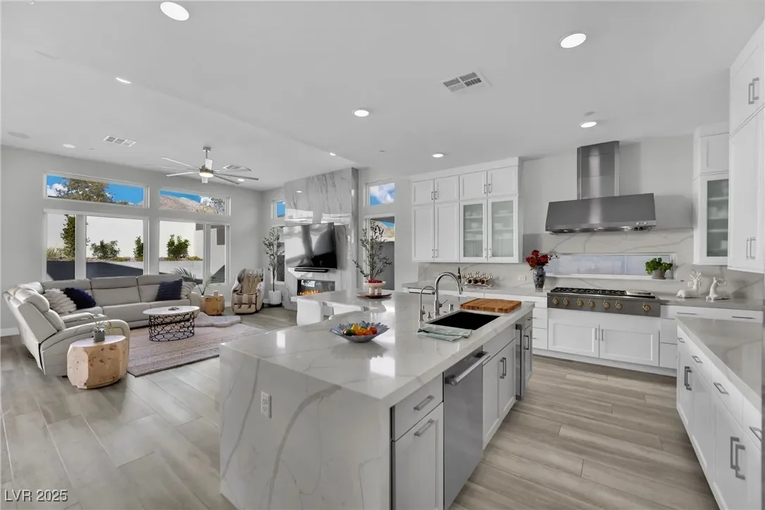 397 Highview Ridge Avenue, Las Vegas, Nevada, United States. - Photo 5