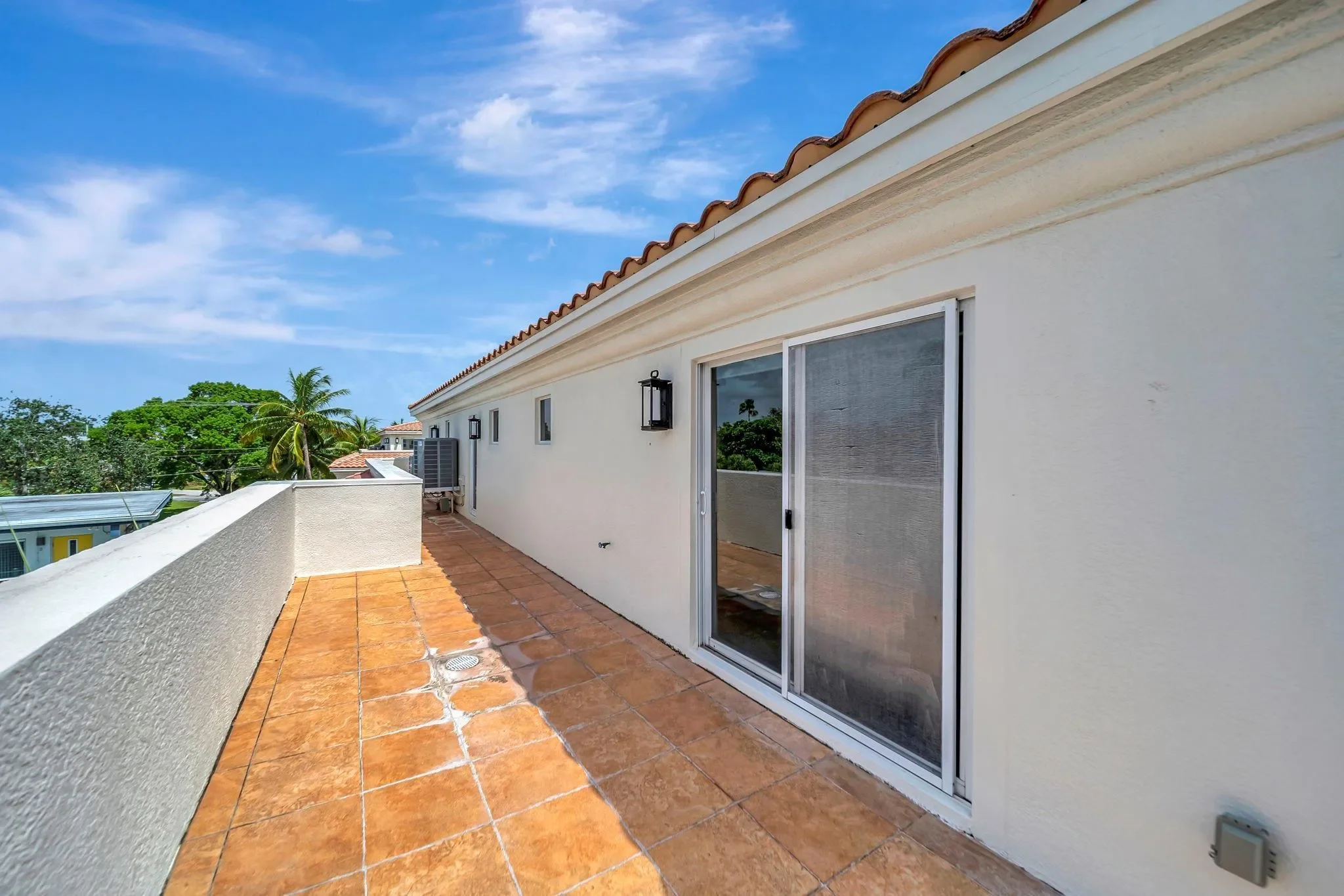 1368 BAYVIEW DR, Fort Lauderdale, Florida, United States. - Photo 49