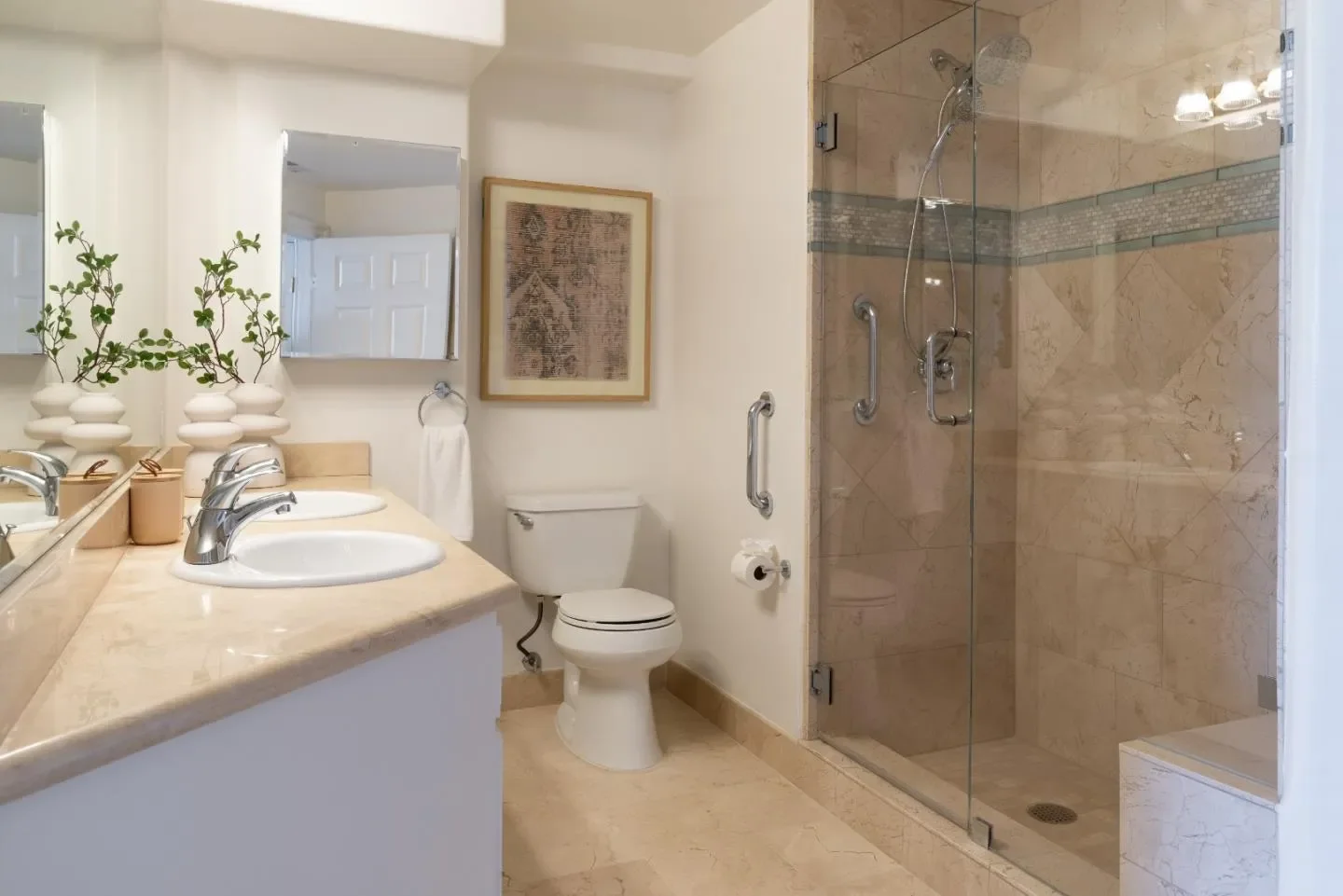 1237 Capuchino Avenue, Burlingame, California, United States. - Photo 9