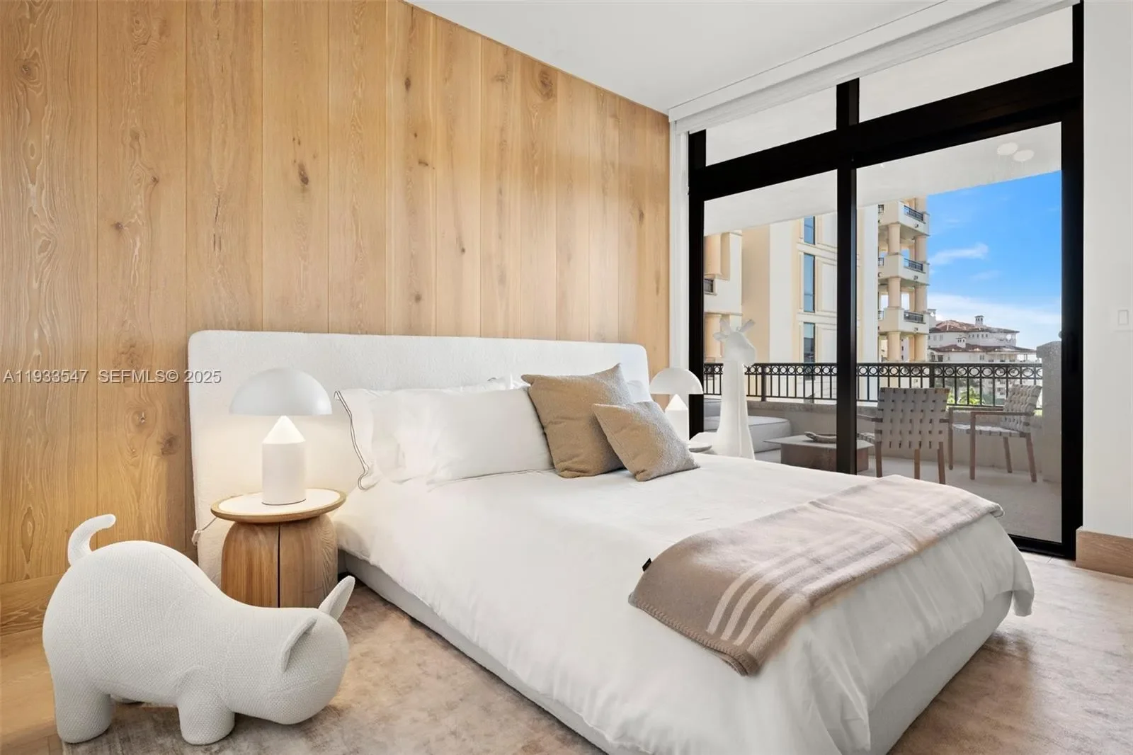 7061 Fisher Island Dr, Miami Beach, Florida, United States. - Photo 26