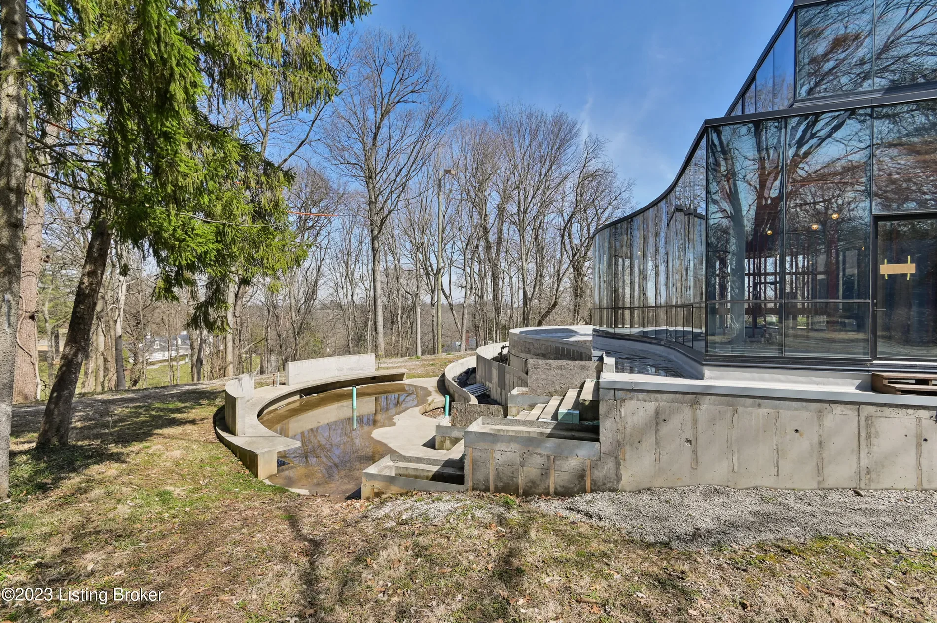 1801 Sulgrave Road , Louisville, KY 40205, Watterson Park, Kentucky, United States. - Photo 42