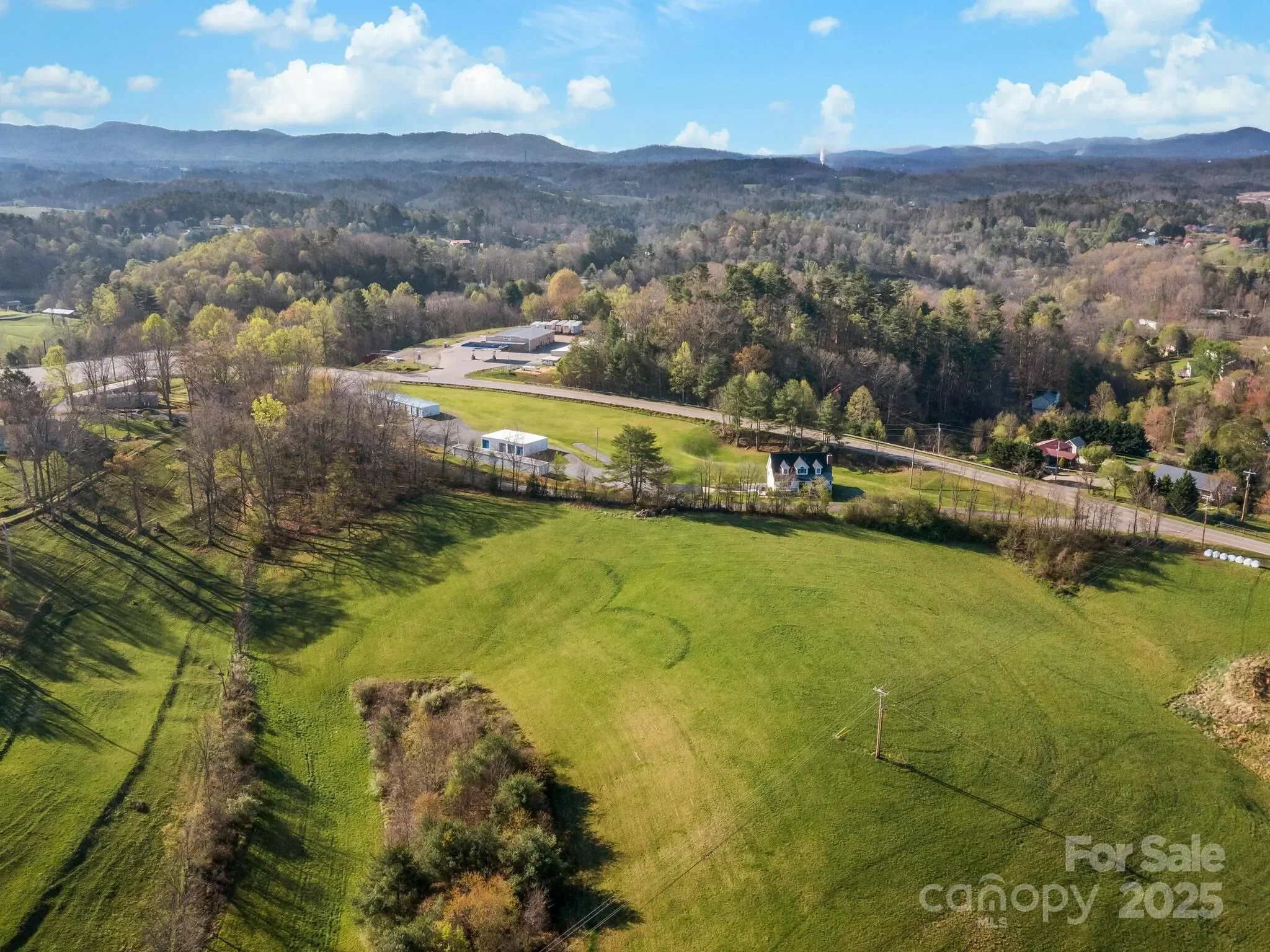 99999 Sprouse Town Road, Weaverville, NC 28787, Weaverville, North Carolina, United States. - Photo 12