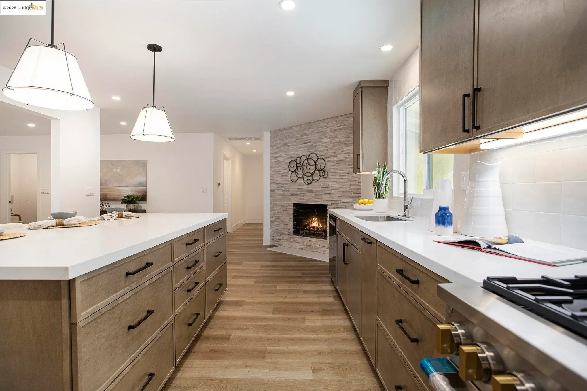 980 Oak St, Clayton, California, United States. - Photo 2